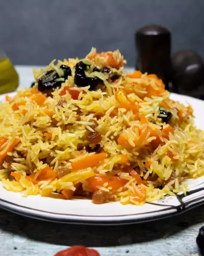 Pilaf with dried fruit nutrition estimate